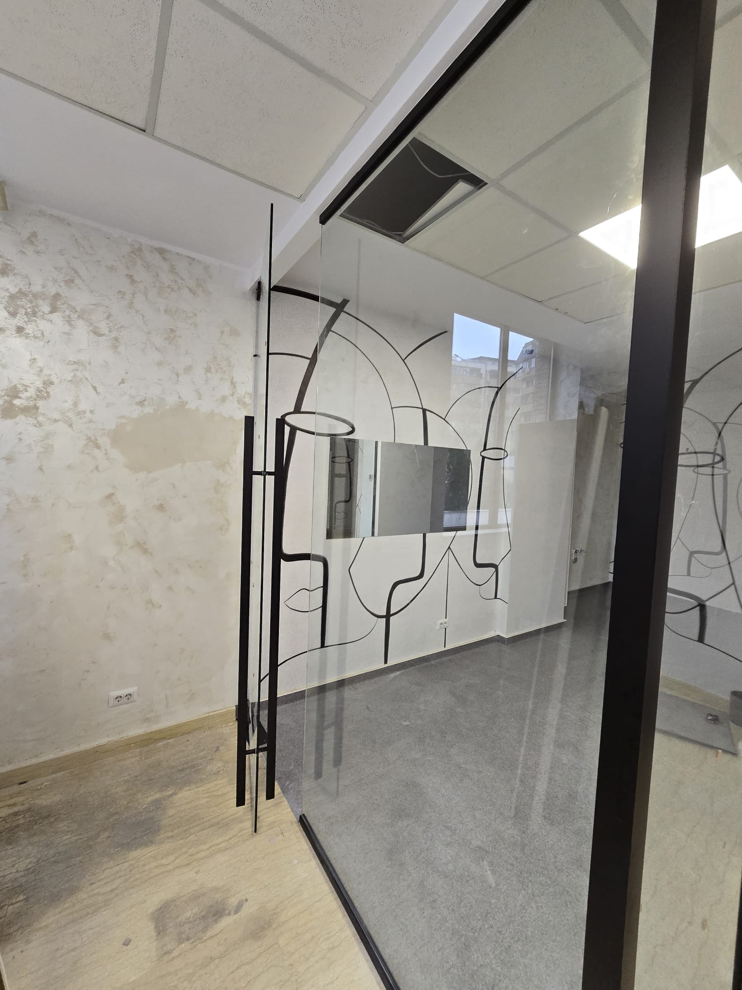 Tâmplărie PVC și Aluminiu